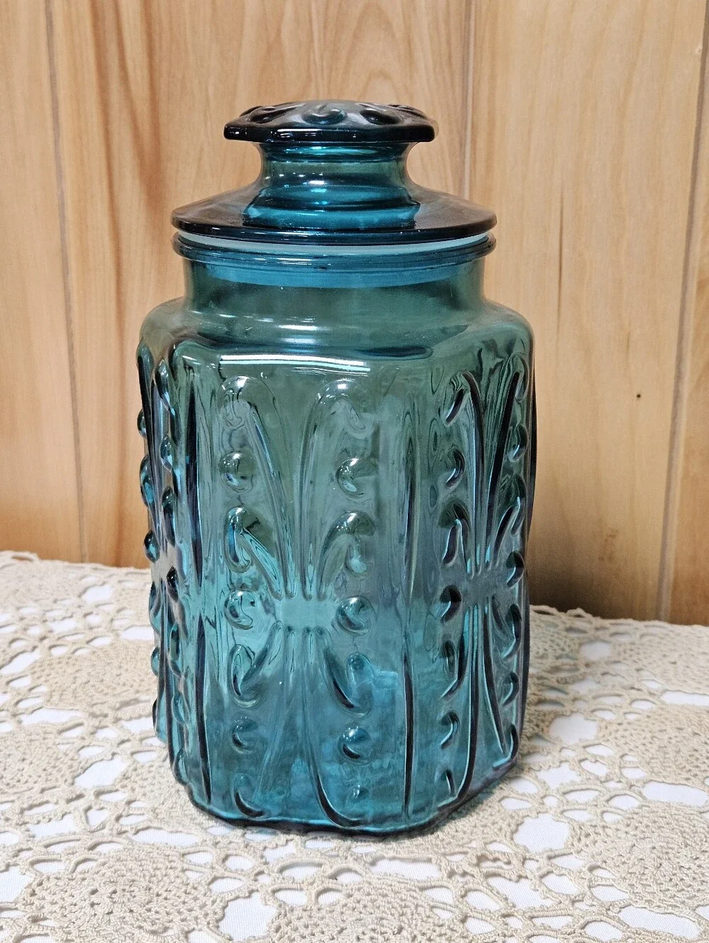 N/A vintage canister